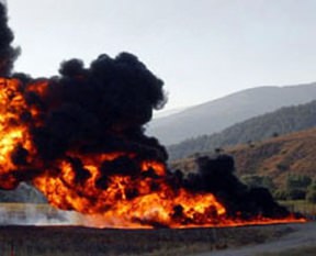 Petrol boru hattında patlama