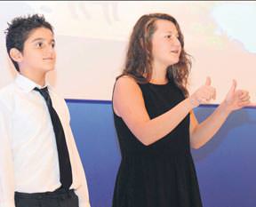 Bakanları ağlatan düet