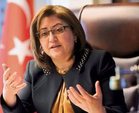 Sezaryenle doğum azaldı