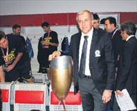 Kupa koleksiyoncusu Obradovic