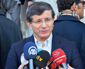 Davutoğlu'ndan Suriye için diplomasi trafiği