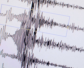 Ege'de korkutan deprem