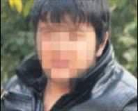 Annesinin aşığını öldürdü