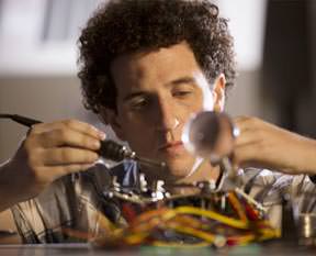 Süper beyinler dönüşe geçti