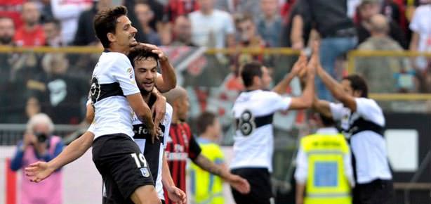Parma Milan'ı 90'da yıktı: 3-2