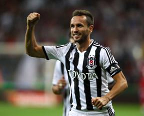 Kartal'a müjde Tomas Sivok oynuyor