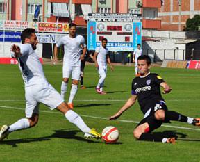 Nazillispor 90'da yıktı!