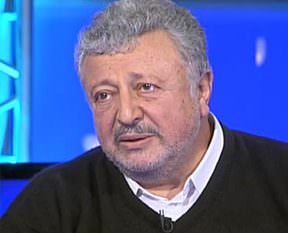 Ünlü sanatçının 3 böbreği mi var?