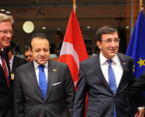3 yıl sonra ilk  fasıl açıldı