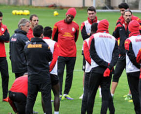 Derbi öncesi korkuttu