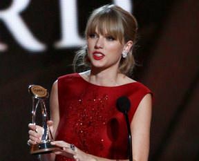 Taylor zirveye oturdu