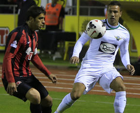 Es-Es'in 'Ateş'i Akigo'yu yaktı