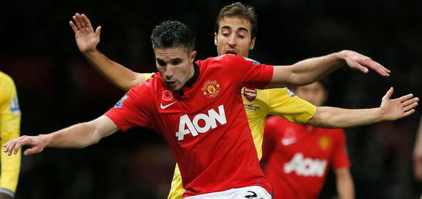 Van Persie attı Manchester kazandı!