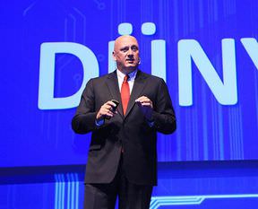 Yeni dünyaya ayak uyduramayan yok olur