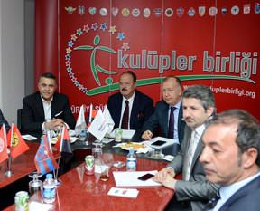 Yıldırım cürmü kadar yer yakar!