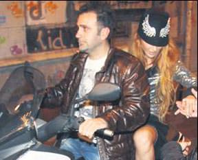 Marjinalliğini konuşturdu