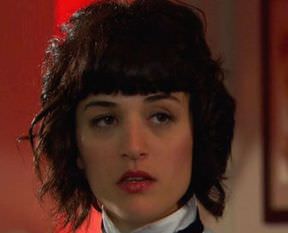 Başbakan'dan küfürbaz oyuncuya dava