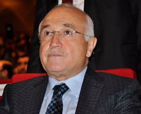 Cemil Çiçek: Türkiye'den rahatsız oluyorlar!