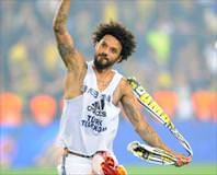 Seviyesizce ve özensizce!