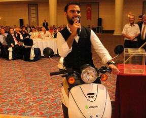 10 yaşına Alişan konseri ile bastı