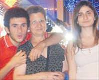 Yerine ölürüm annem