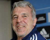 Efsane teknik adam beyin kanaması geçirdi