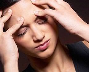 Şiddetli baş ağrısı, beyin kanamasının belirtisidir
