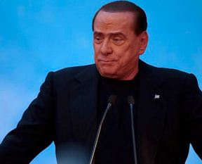 Berlusconi senatodan ihraç edildi!