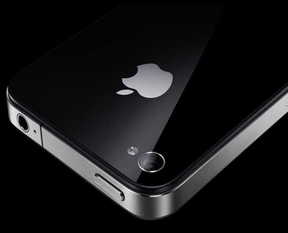 iPhone'la konuşurken çarpılarak öldü