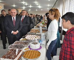 Şehit polisler için kermes