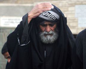 Şair Ahmed Fuad Necm hayatını kaybetti!