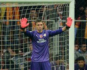 Müjde! Muslera idmanda