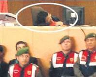 Uyuma fotoğrafına suç duyurusu