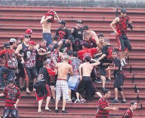 Kanlı pazar: 3 ölü