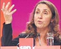 Alman kabinesinde ilk Türk bakan