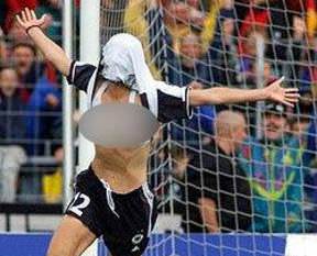 Ünlü futbolcu bunu yaptı