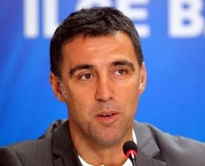 Hakan Şükür istifa etti