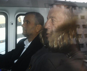 Ali Ağaoğlu serbest