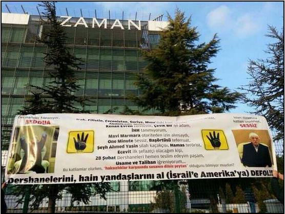 Zaman Gazetesi'nin önünde şoke eden eylem!-2