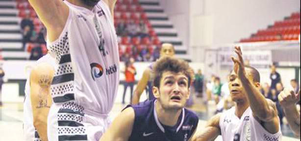Anadolu Efes seriyi 9'a çıkarttı