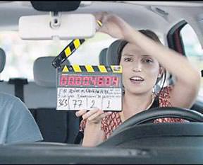 Hem eğlendi hem çekti