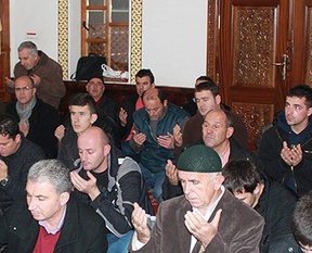 Camilerde Erdoğan için dualar edildi