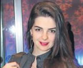 Kız kıza eğlenecek