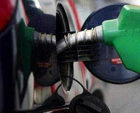 Akaryakıta zam geldi