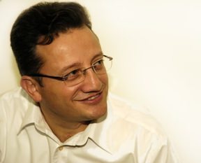 Cemaat yazarı: AK Parti kapatılsın