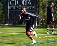 Fernandes için süre var