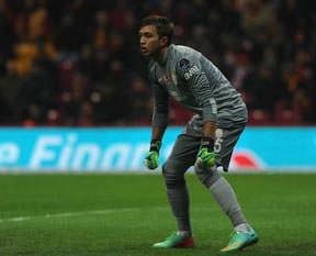 Muslera endişe yarattı