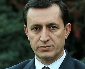 "Beni de dinliyorlar"