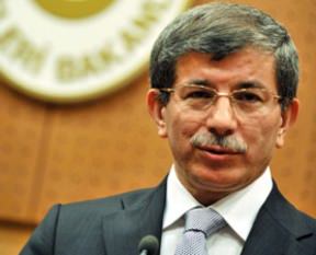 Davutoğlu'ndan eşiyle ilgili 28 Şubat anısı