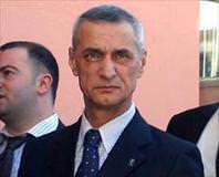 Namuslulara güvenim tam